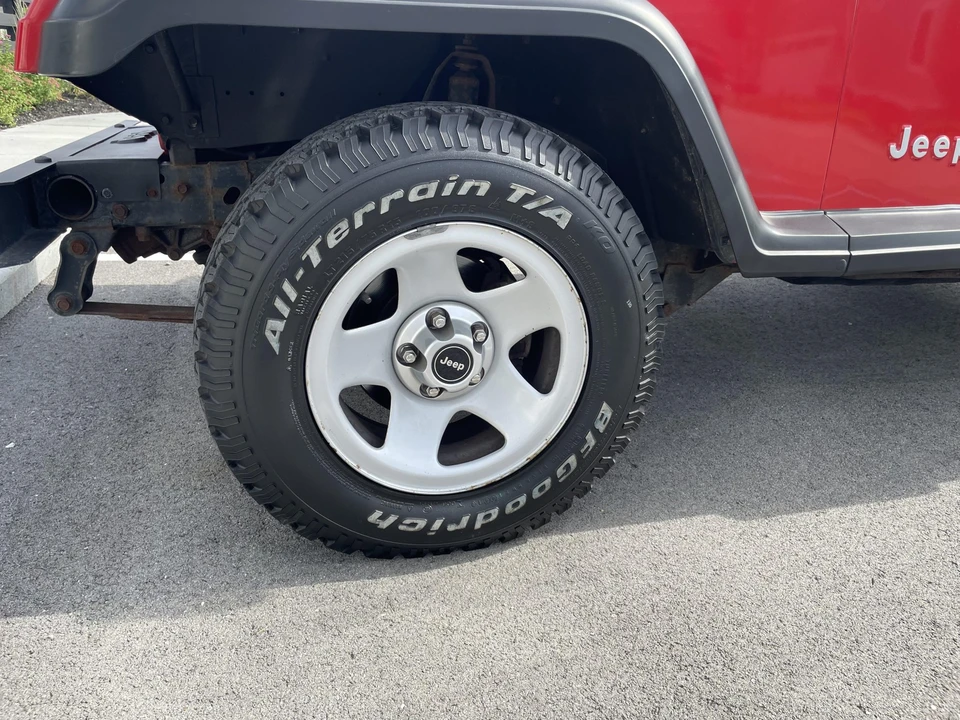 1994 Jeep YJ Wrangler - Image 25 of 31