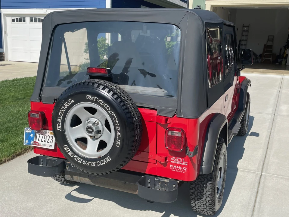 1994 Jeep YJ Wrangler - Image 12 of 31