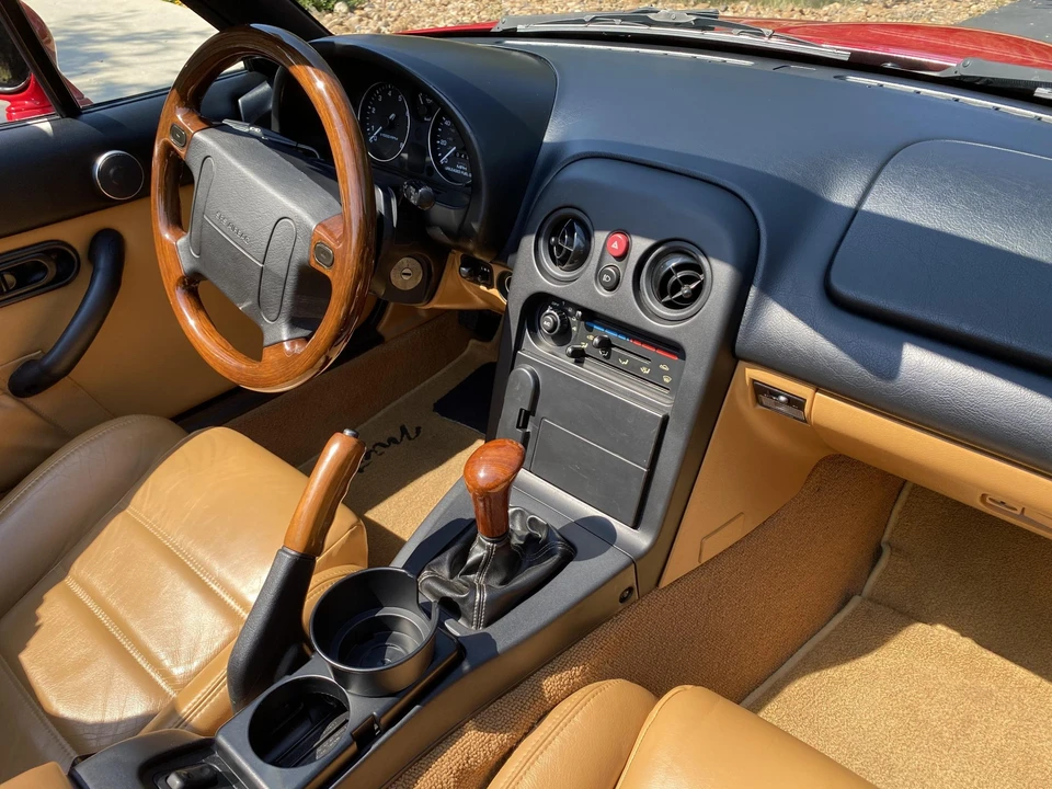 1994 Mazda NA MX-5 Miata - Image 30 of 31