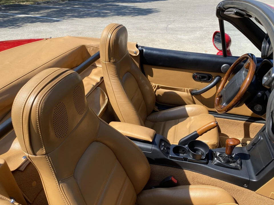 1994 Mazda NA MX-5 Miata - Image 27 of 31