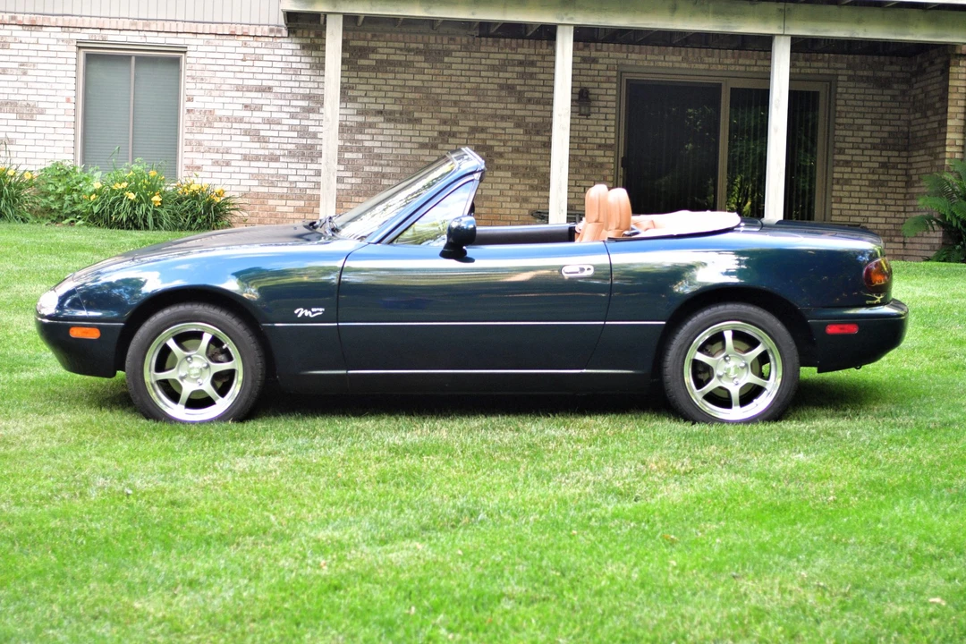 1994 Mazda NA MX-5 Miata - Image 5 of 31