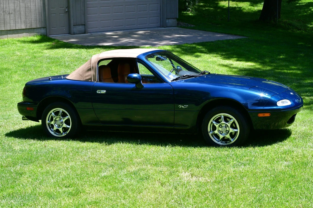 1994 Mazda NA MX-5 Miata - Image 7 of 31