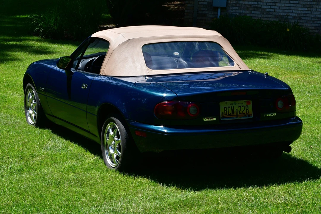 1994 Mazda NA MX-5 Miata - Image 14 of 31