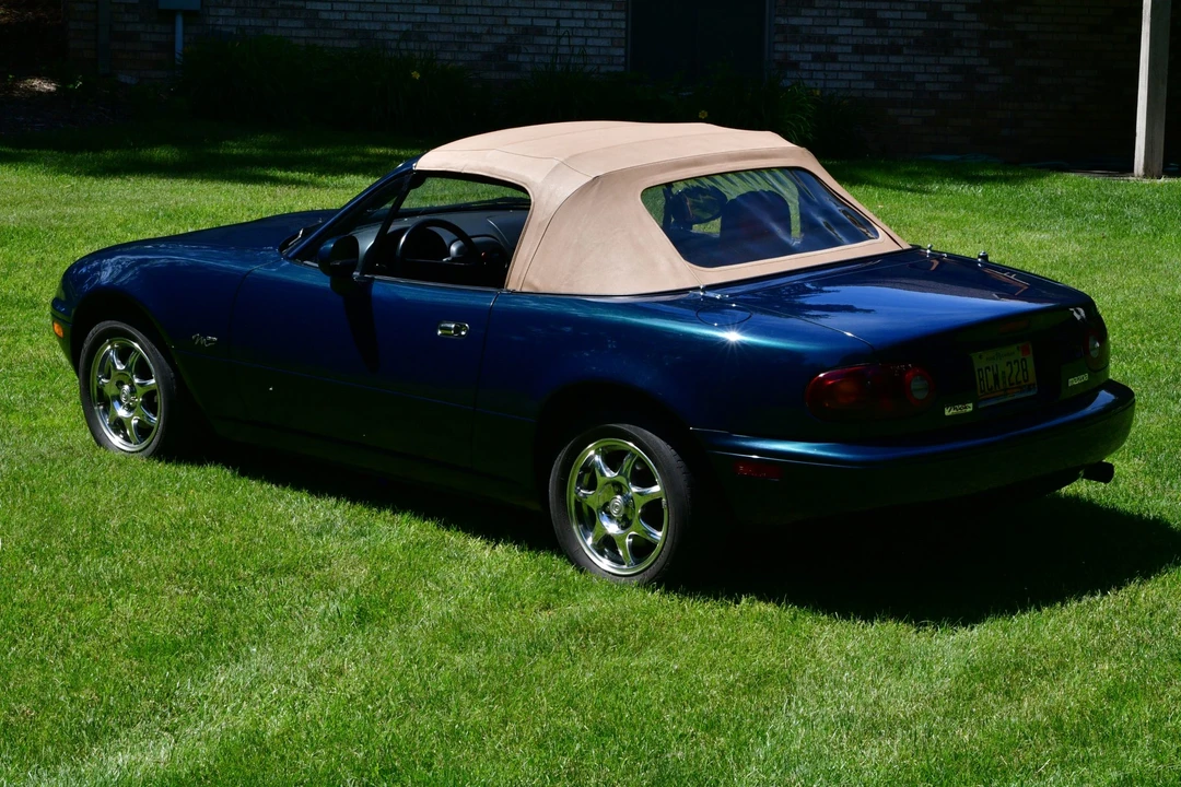 1994 Mazda NA MX-5 Miata - Image 13 of 31