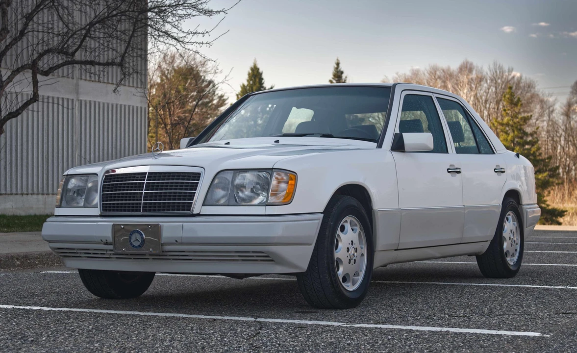 1994 Mercedes-Benz W124 E-Class - Image 10 of 31