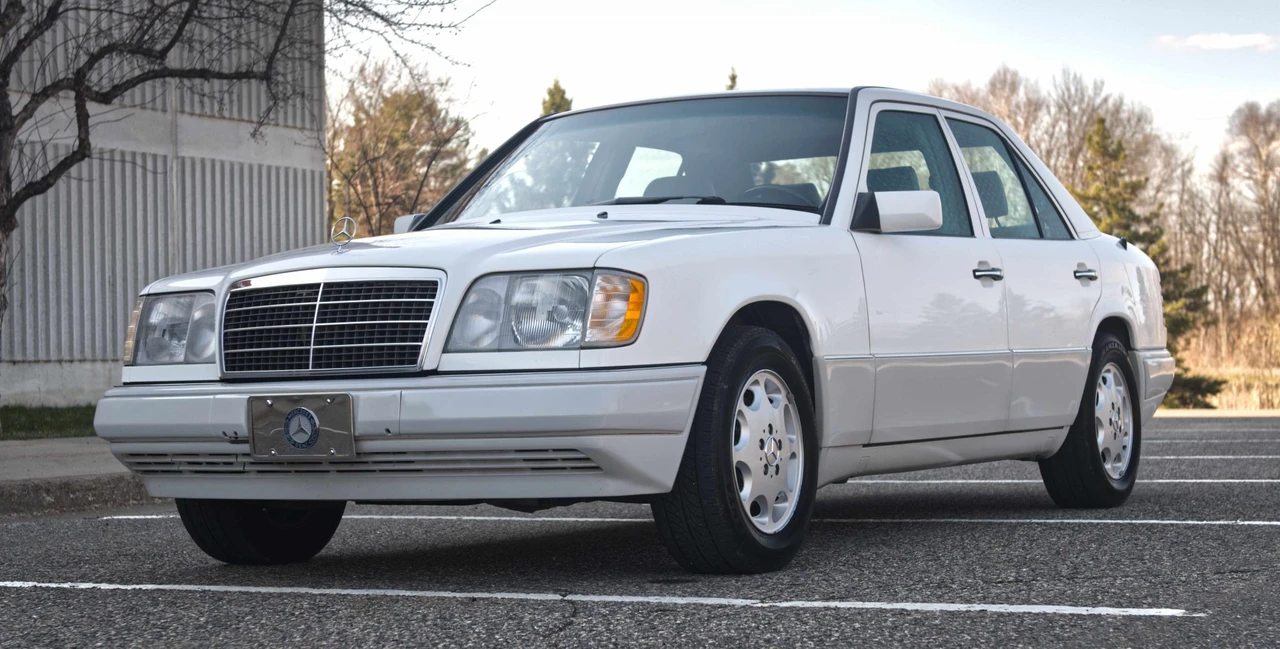 1994 Mercedes-Benz W124 E-Class - Image 9 of 31