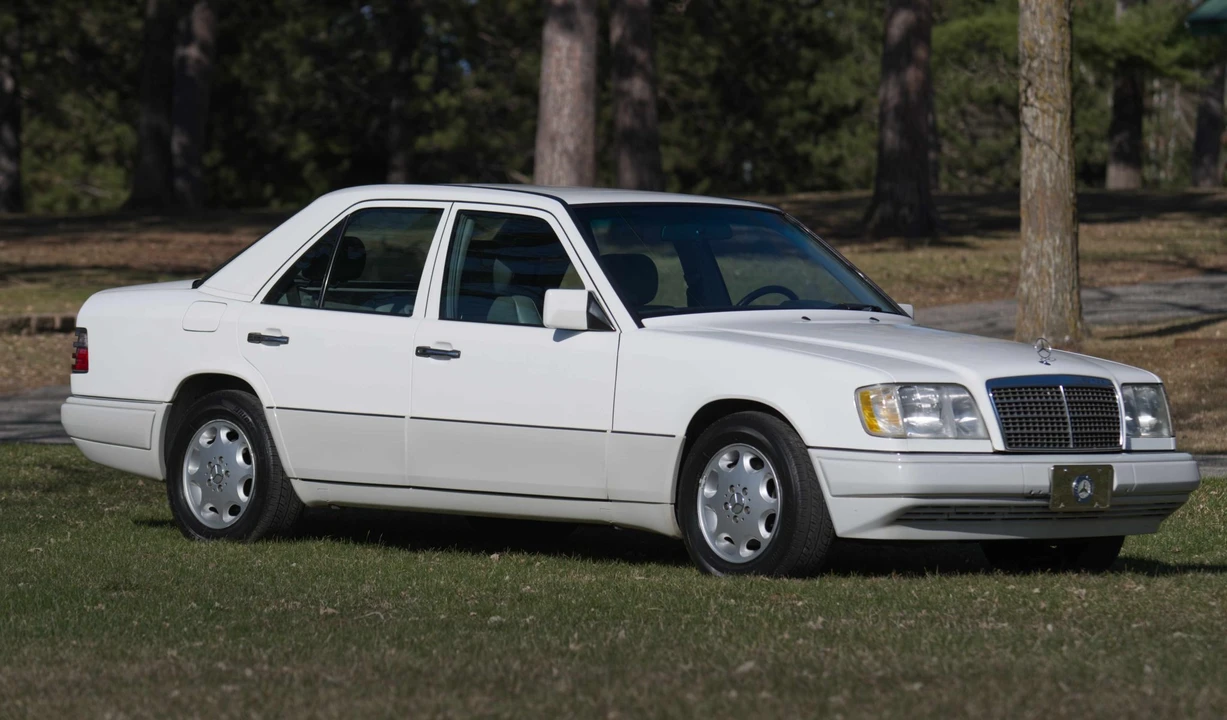 1994 Mercedes-Benz W124 E-Class - Image 3 of 31