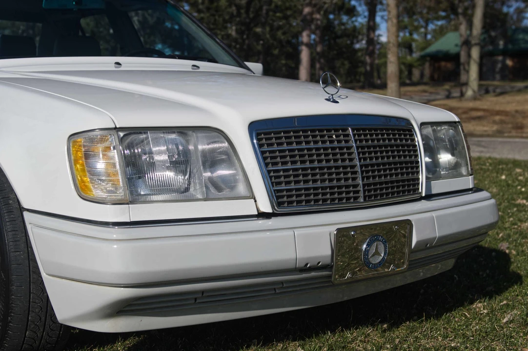 1994 Mercedes-Benz W124 E-Class - Image 17 of 31