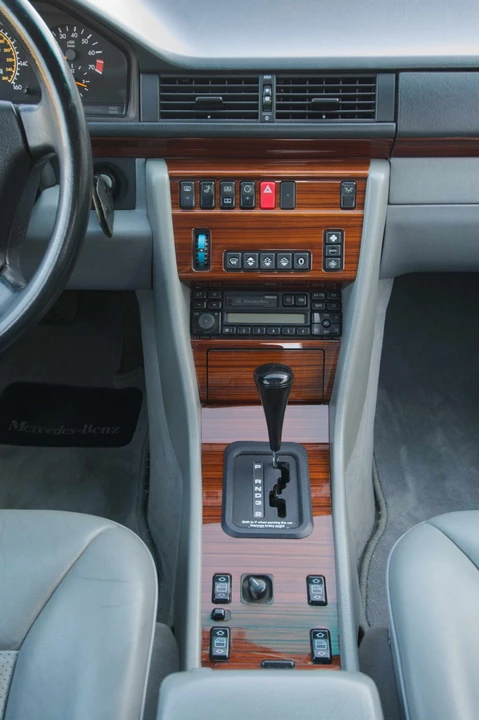 1994 Mercedes-Benz W124 E-Class - Image 30 of 31