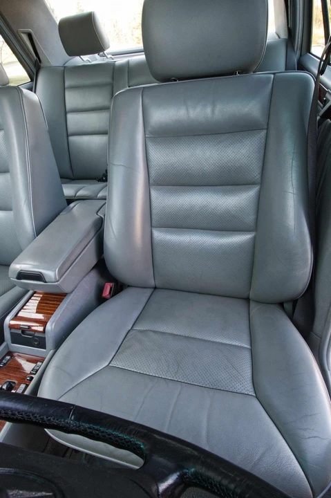 1994 Mercedes-Benz W124 E-Class - Image 25 of 31