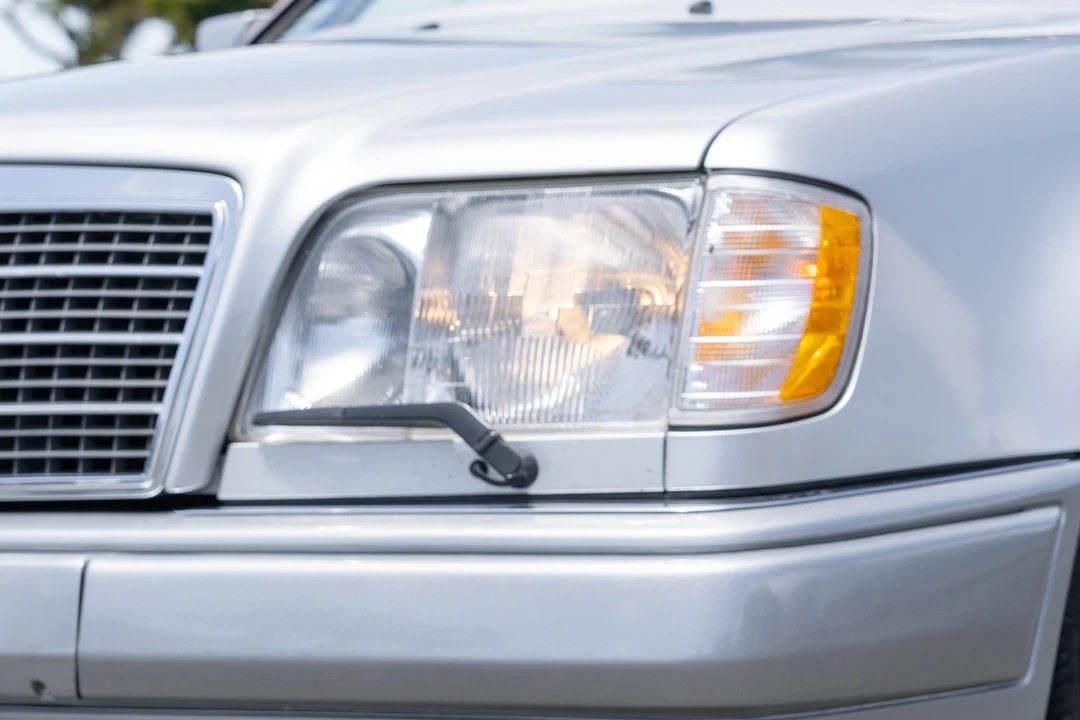 1994 Mercedes-Benz 500E & E500 - Image 17 of 31
