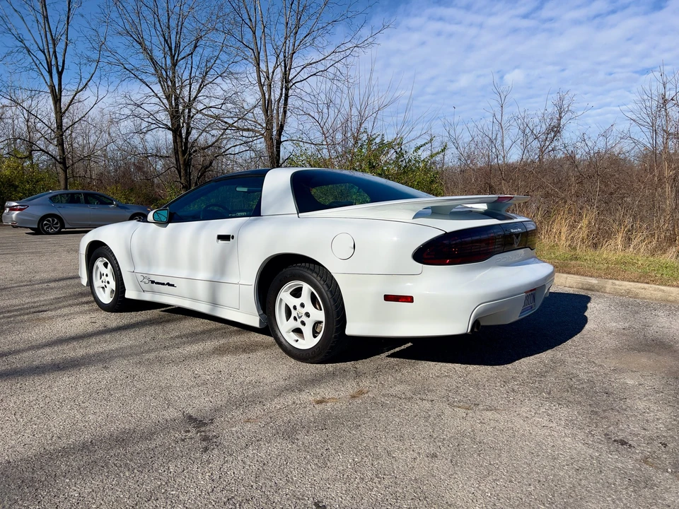 1994 Pontiac Firebird Trans Am 4th Gen - Image 9 of 31