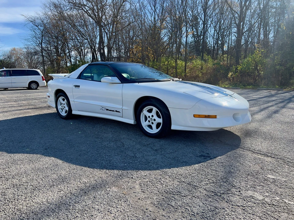 1994 Pontiac Firebird Trans Am 4th Gen - Image 3 of 31