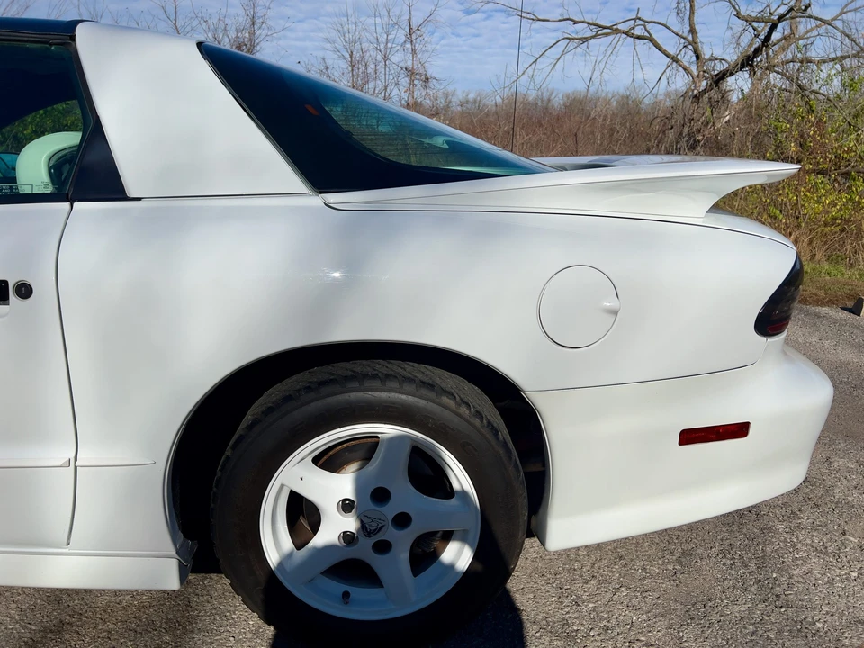 1994 Pontiac Firebird Trans Am 4th Gen - Image 23 of 31