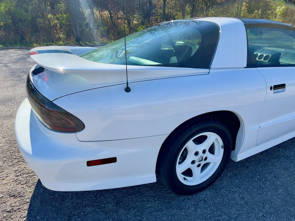 1994 Pontiac Firebird Trans Am 4th Gen - Image 14 of 31
