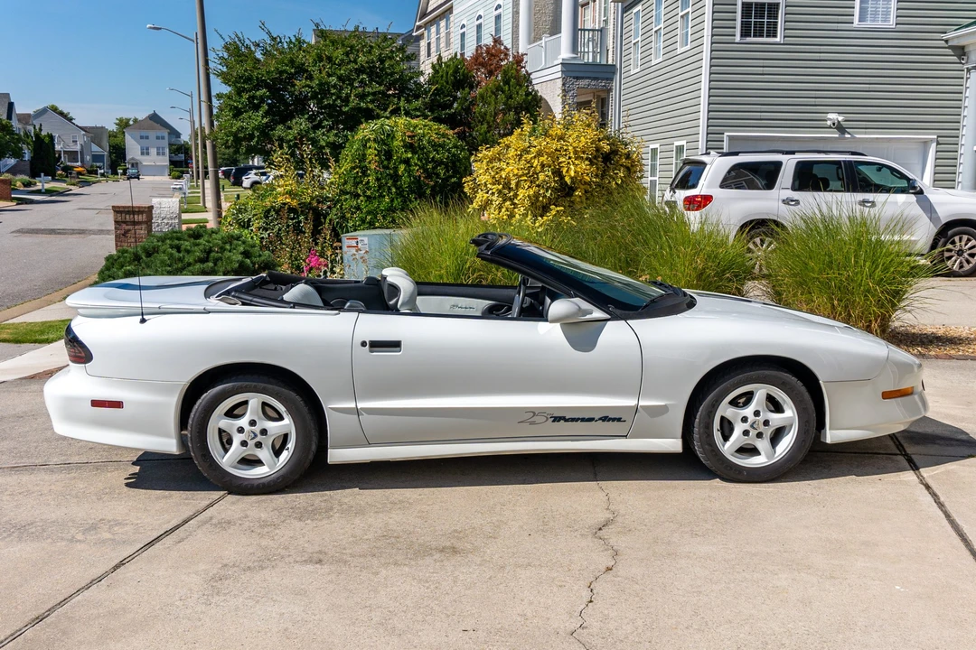 1994 Pontiac Firebird Trans Am 4th Gen - Image 4 of 31