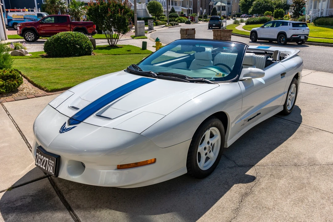 1994 Pontiac Firebird Trans Am 4th Gen - Image 2 of 31
