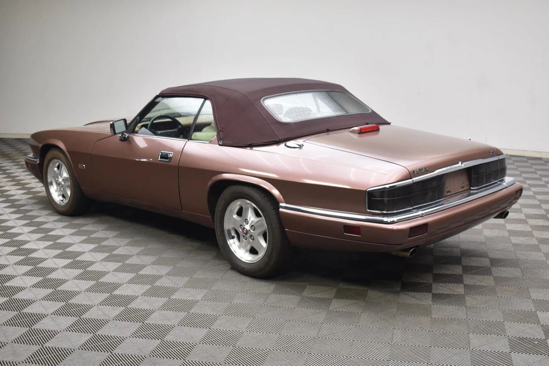 1995 Jaguar XJS Convertible - Image 7 of 31