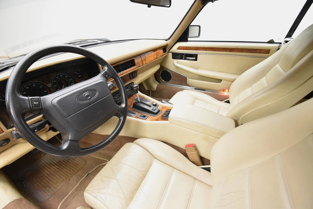 1995 Jaguar XJS Convertible - Image 23 of 31