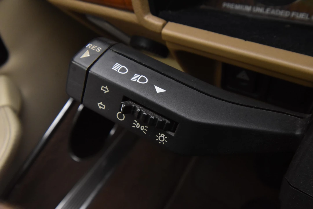 1995 Jaguar XJS Convertible - Image 30 of 31