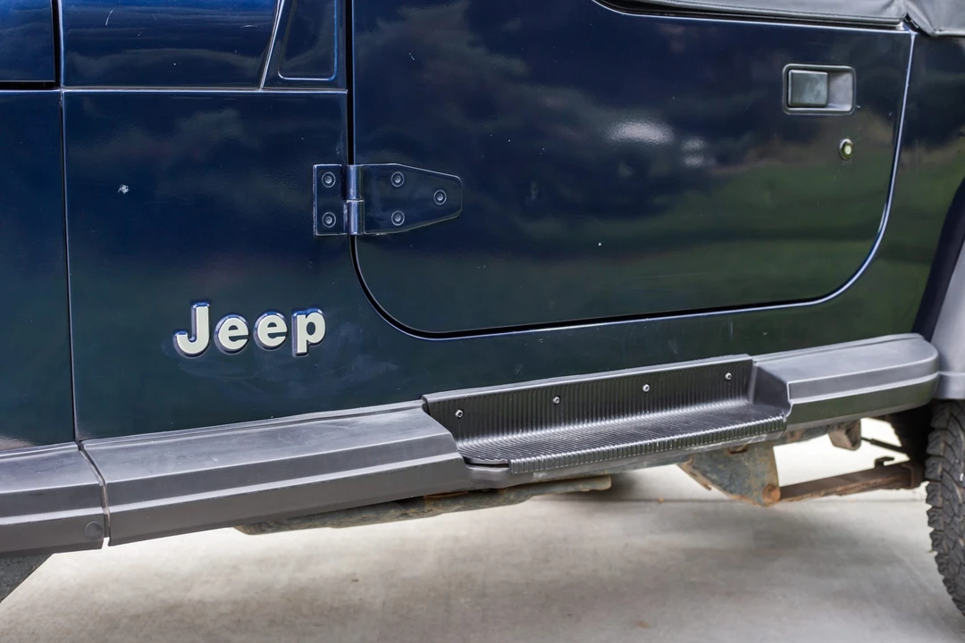 1995 Jeep YJ Wrangler - Image 18 of 31
