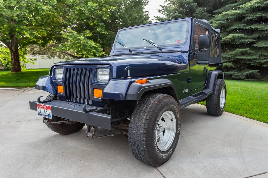 1995 Jeep YJ Wrangler - Image 2 of 31