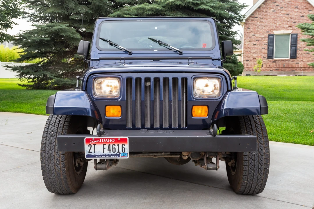 1995 Jeep YJ Wrangler - Image 13 of 31