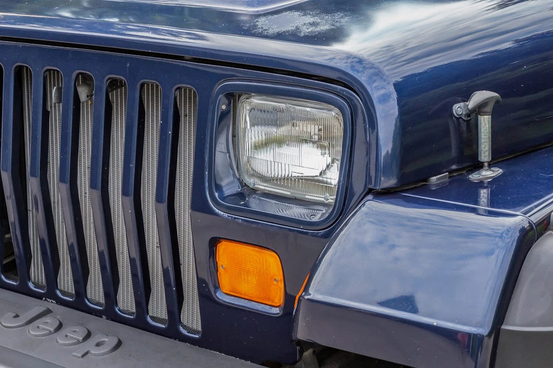 1995 Jeep YJ Wrangler - Image 29 of 31