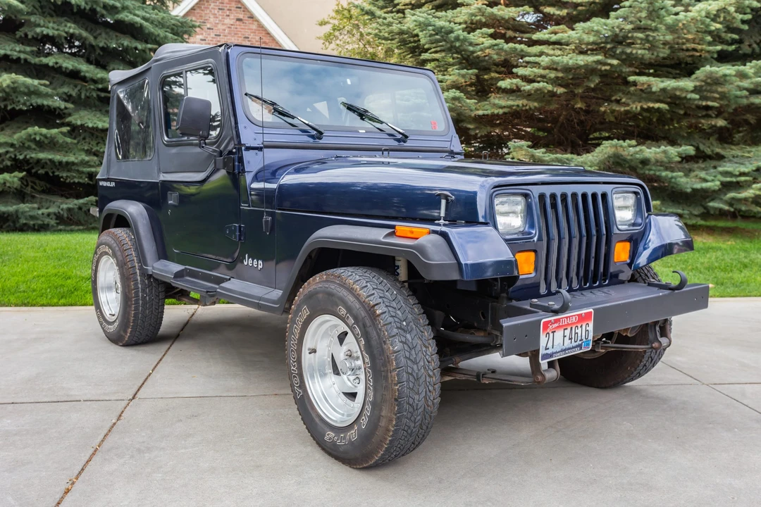 1995 Jeep YJ Wrangler - Image 10 of 31