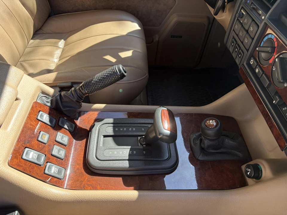 1995 Land Rover Range Rover Classic - Image 26 of 31