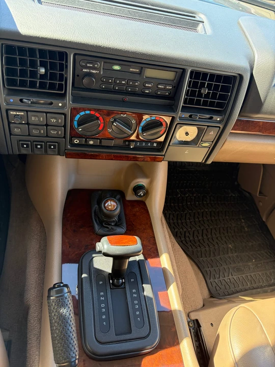 1995 Land Rover Range Rover Classic - Image 27 of 31