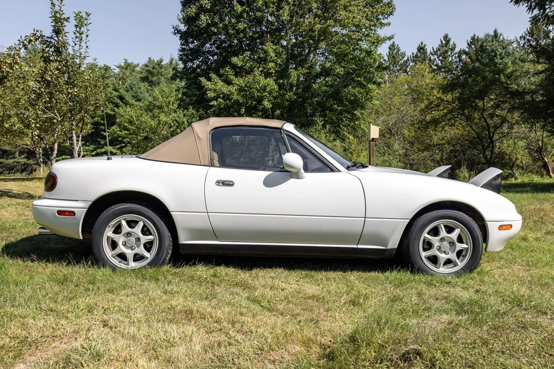 1995 Mazda NA MX-5 Miata - Image 5 of 31