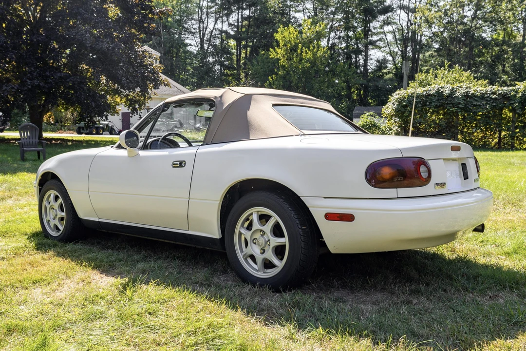 1995 Mazda NA MX-5 Miata - Image 8 of 31