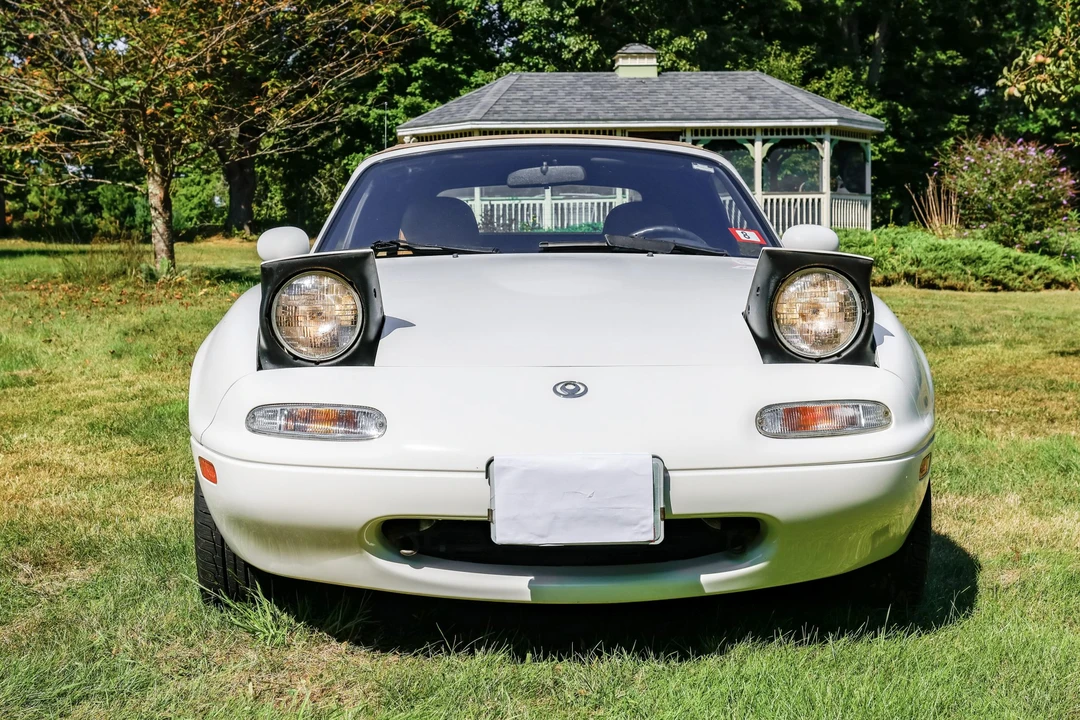 1995 Mazda NA MX-5 Miata - Image 2 of 31