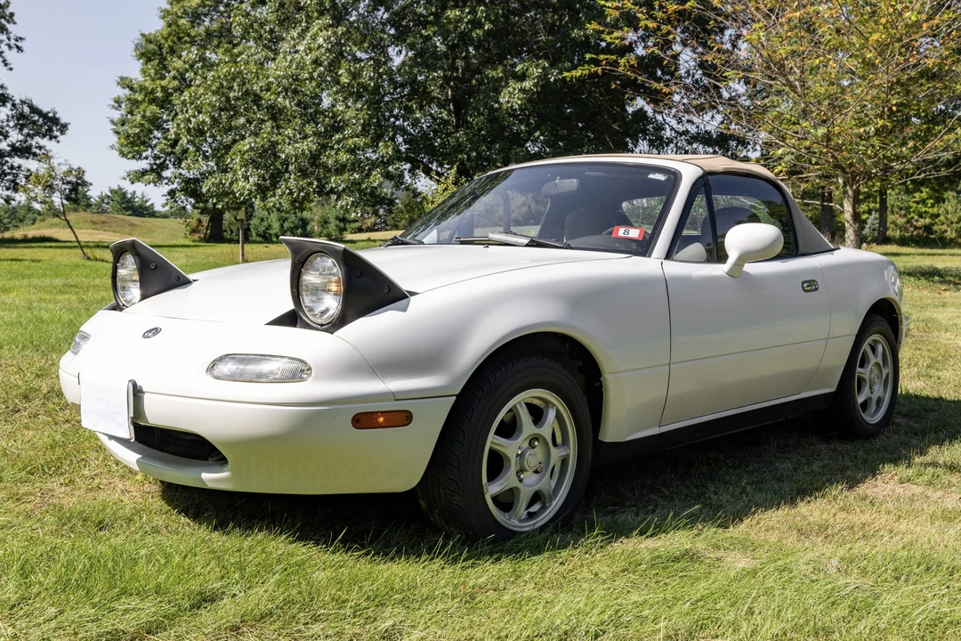 1995 Mazda NA MX-5 Miata - Image 2 of 31