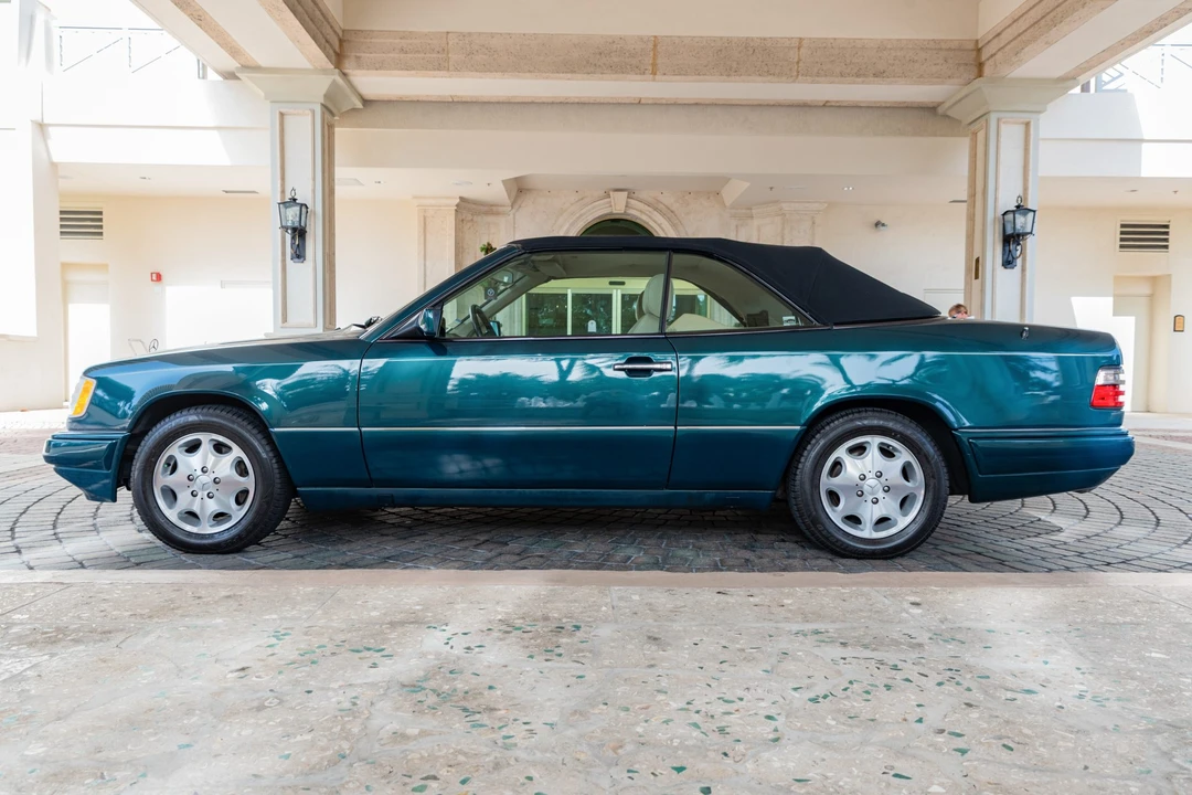 1995 Mercedes-Benz W124 E-Class - Image 15 of 31