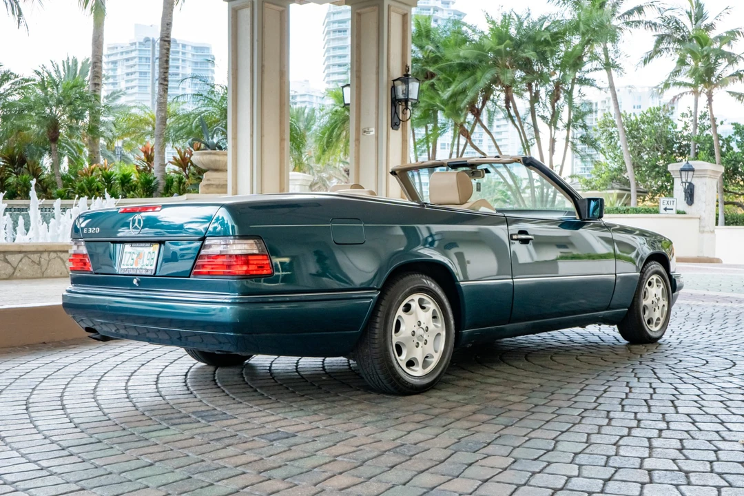 1995 Mercedes-Benz W124 E-Class - Image 4 of 31