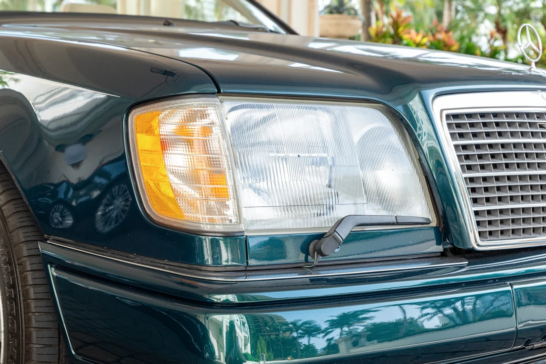 1995 Mercedes-Benz W124 E-Class - Image 16 of 31