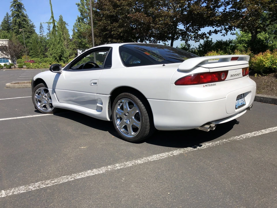 1995 Mitsubishi 3000GT Series 2 - Image 11 of 31