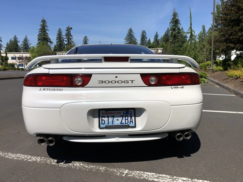1995 Mitsubishi 3000GT Series 2 - Image 14 of 31