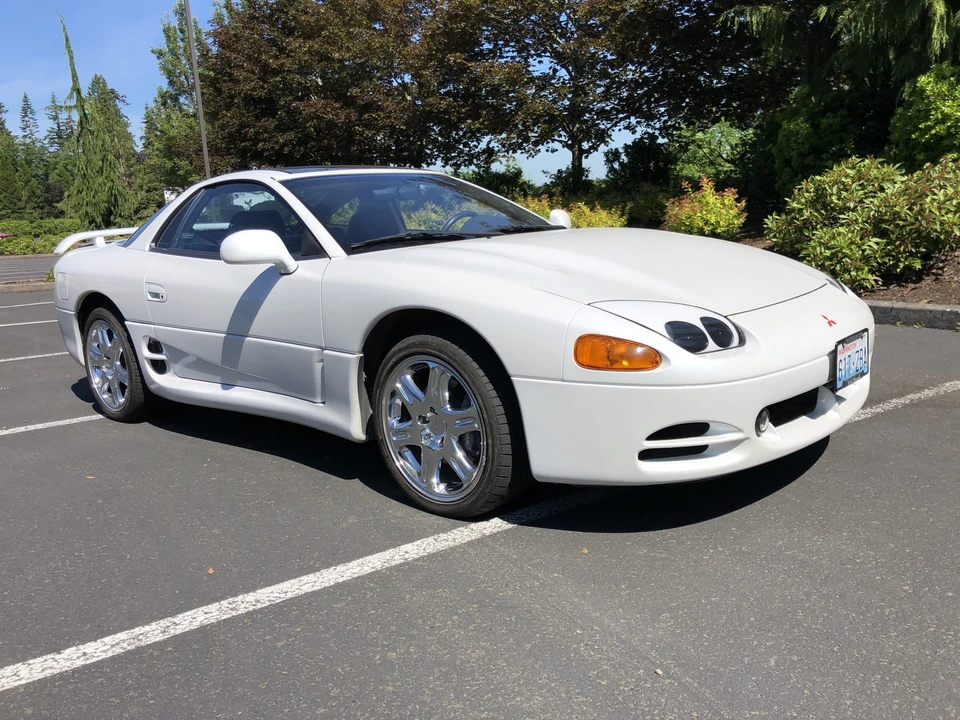 1995 Mitsubishi 3000GT Series 2 - Image 2 of 31