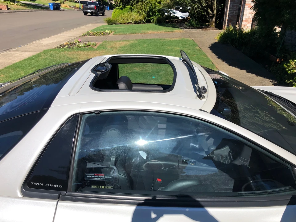 1995 Mitsubishi 3000GT Series 2 - Image 24 of 31