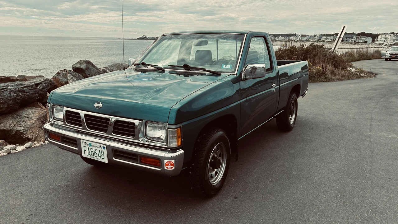 1995 Nissan - Image 4 of 31