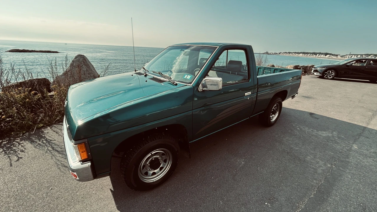 1995 Nissan - Image 5 of 31