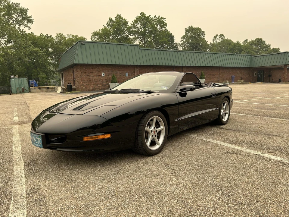 1995 Pontiac Firebird 4th Gen - Image 2 of 31
