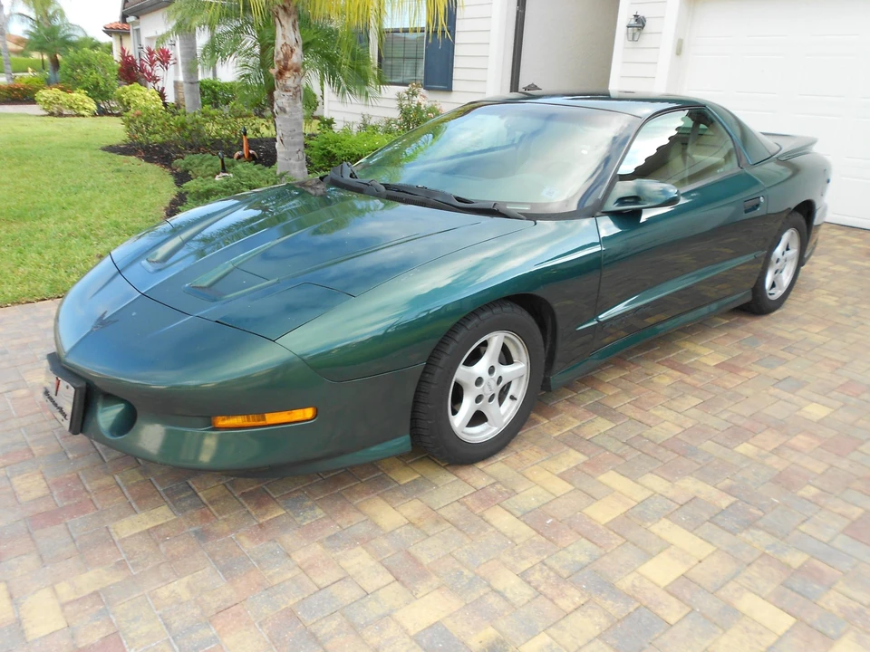 1995 Pontiac Firebird Trans Am 4th Gen - Image 2 of 31