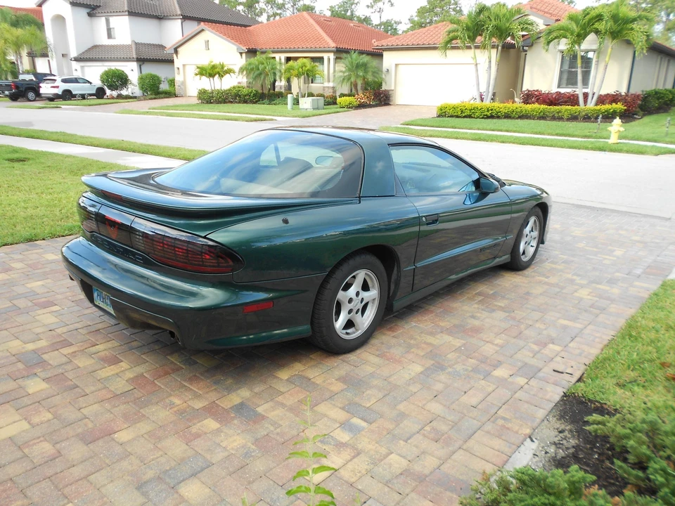 1995 Pontiac Firebird Trans Am 4th Gen - Image 25 of 31