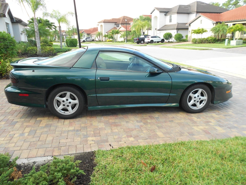1995 Pontiac Firebird Trans Am 4th Gen - Image 20 of 31