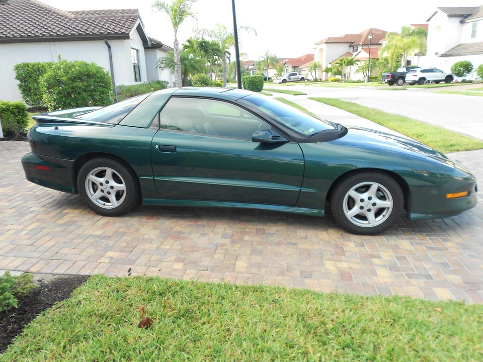 1995 Pontiac Firebird Trans Am 4th Gen - Image 18 of 31