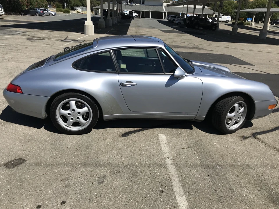 1995 Porsche 993 Carrera - Image 6 of 31